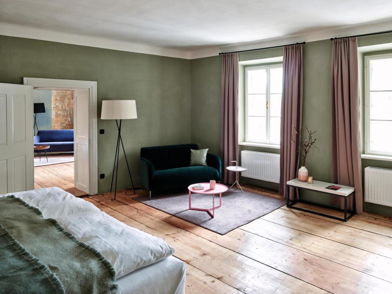 Boutique Hotel Zum Oberjager, Schloss Lackenbach Luaran gambar